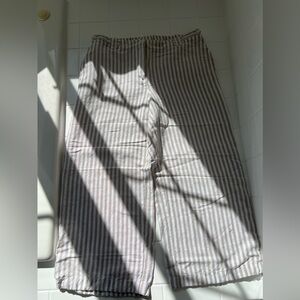 Brown and white striped pants size 8 in women’s